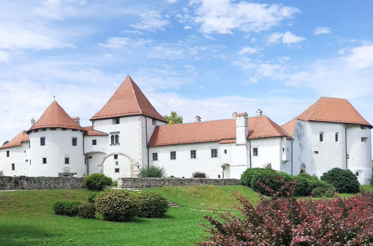 Varazdin: Historisches Erbe in Rot-Weiß-Rot